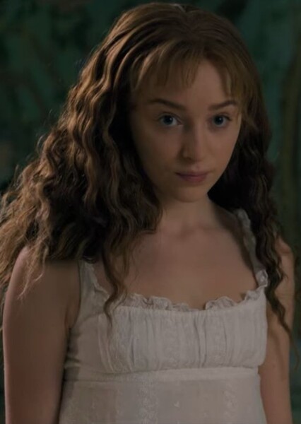 Phoebe Dynevor photo