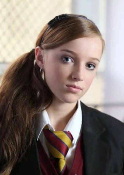 Phoebe Dynevor photo