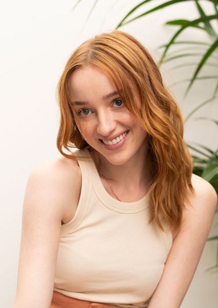 Phoebe Dynevor