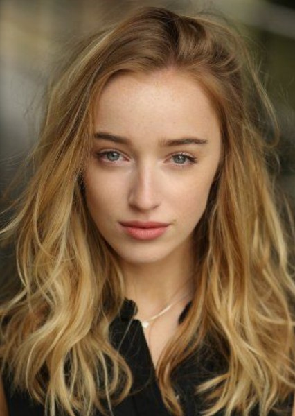 Phoebe Dynevor photo