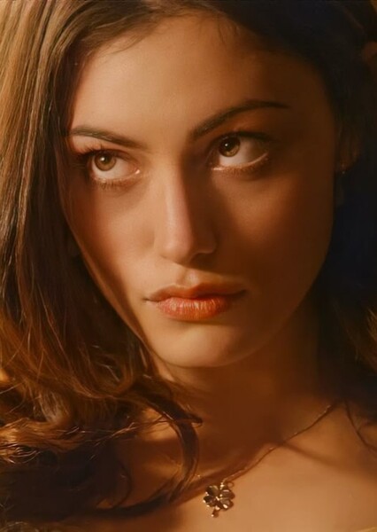 Phoebe Tonkin photo