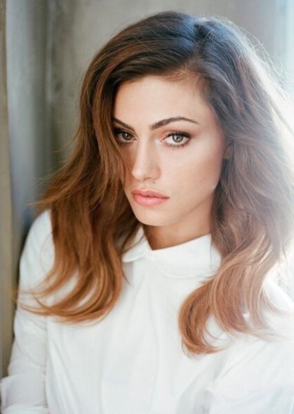 Phoebe Tonkin photo