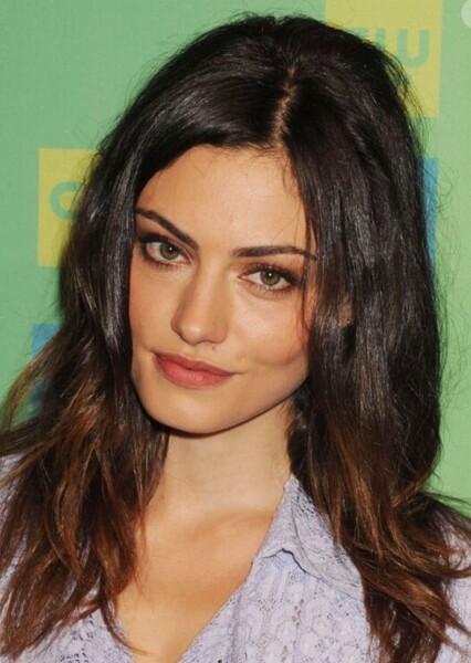 Phoebe Tonkin photo