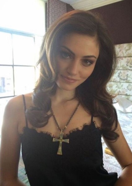 Phoebe Tonkin
