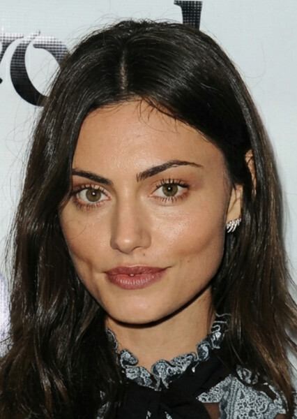 Phoebe Tonkin photo
