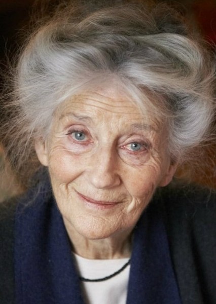 Phyllida Law photo