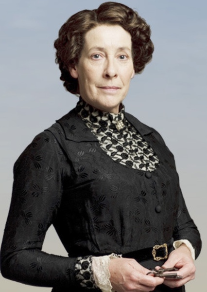 Phyllis Logan photo