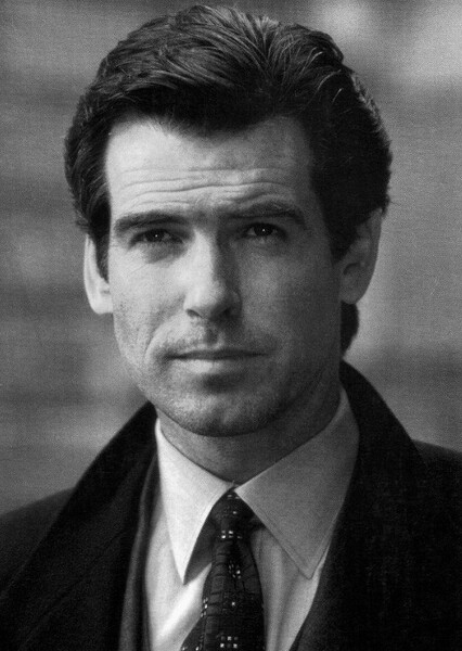 Pierce Brosnan photo