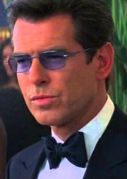 Pierce Brosnan photo