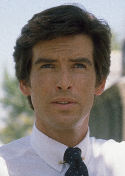 Pierce Brosnan photo