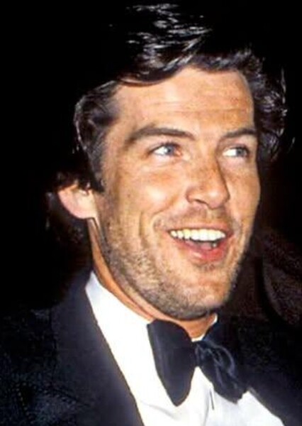 Pierce Brosnan photo