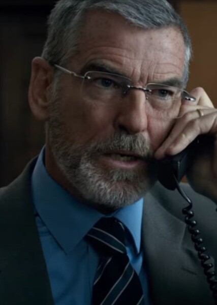 Pierce Brosnan photo