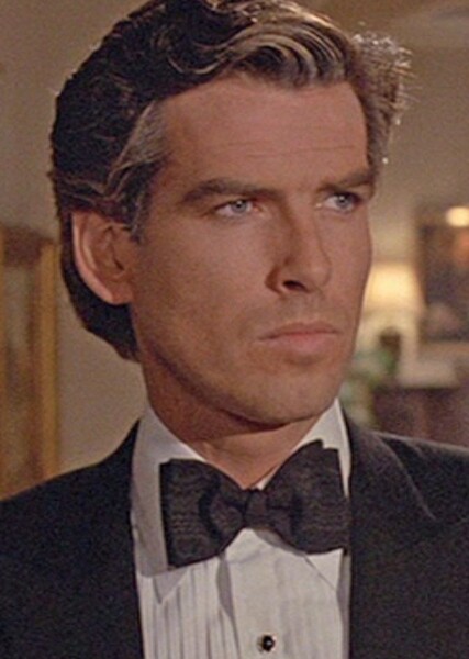 Pierce Brosnan photo