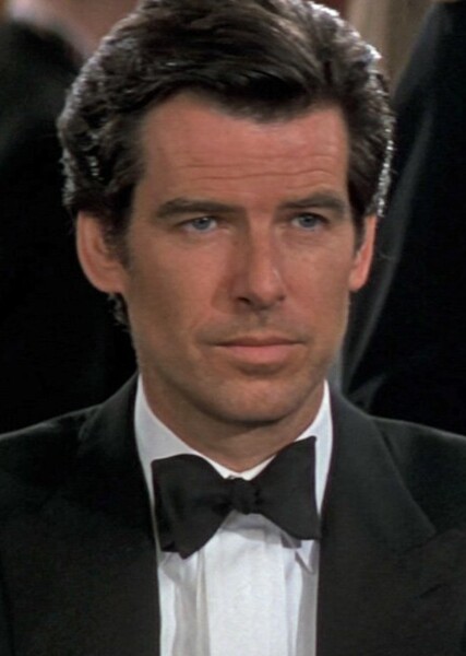 Pierce Brosnan photo