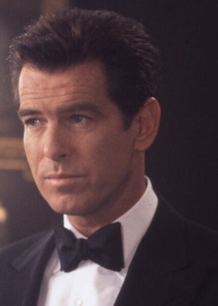 Pierce Brosnan photo