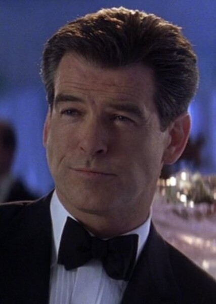 Pierce Brosnan photo