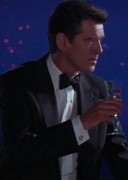 Pierce Brosnan photo