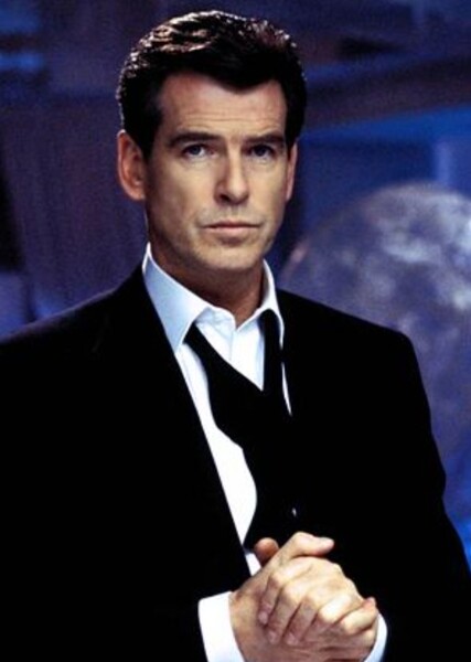 Pierce Brosnan photo