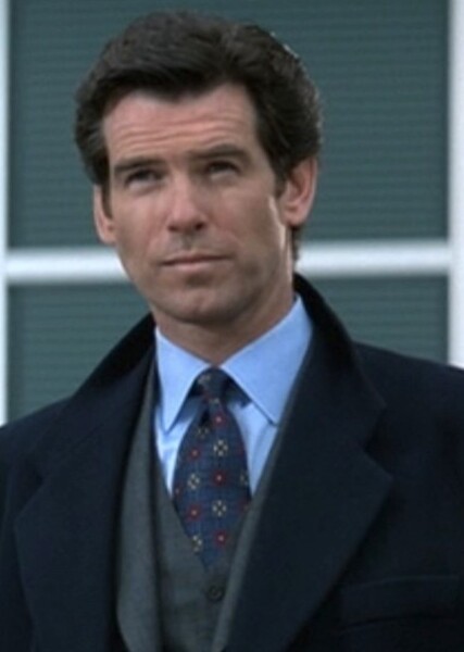 Pierce Brosnan photo