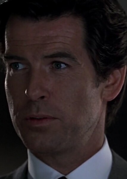 Pierce Brosnan photo