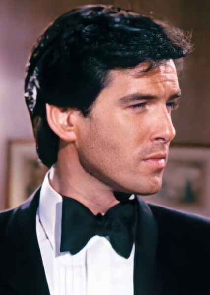 Pierce Brosnan photo