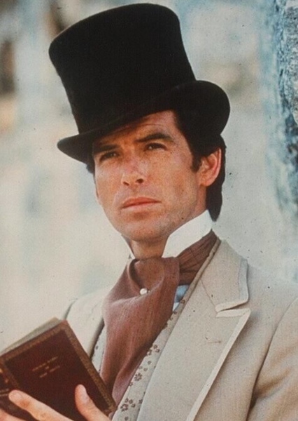 Pierce Brosnan photo