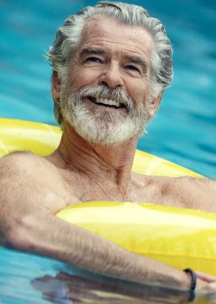 Pierce Brosnan photo