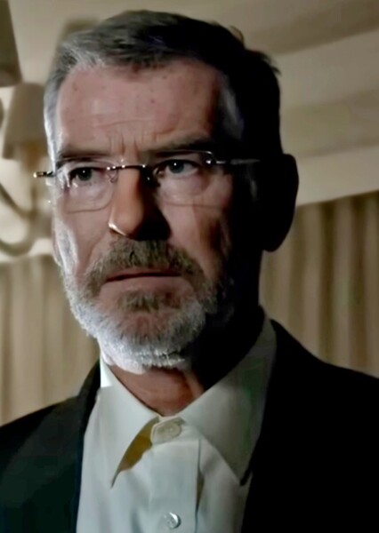 Pierce Brosnan photo