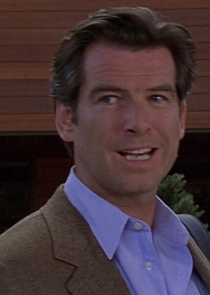 Pierce Brosnan photo