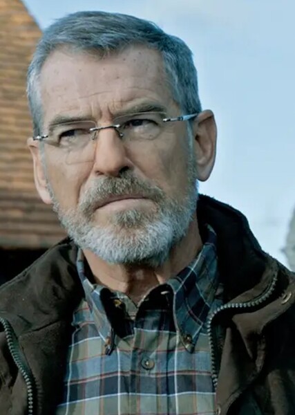 Pierce Brosnan photo