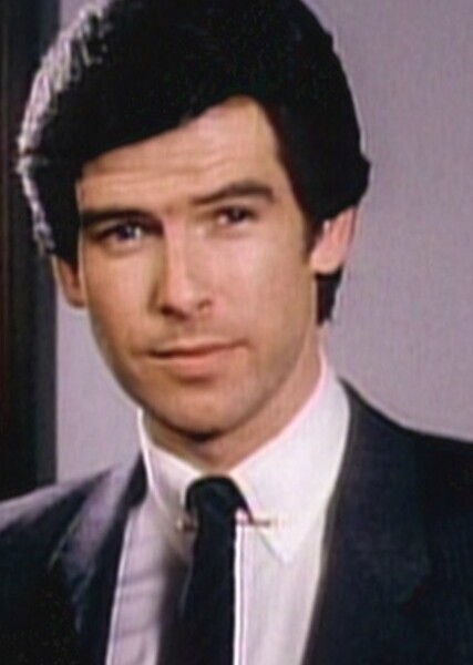 Pierce Brosnan photo