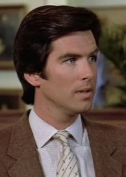 Pierce Brosnan photo