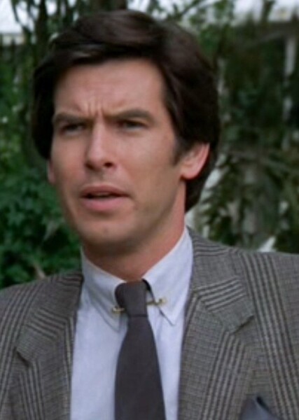 Pierce Brosnan photo