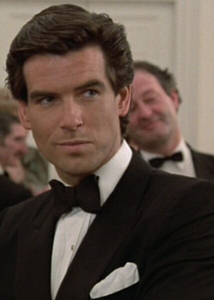 Pierce Brosnan photo
