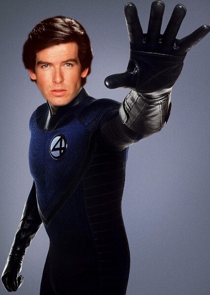 Pierce Brosnan photo