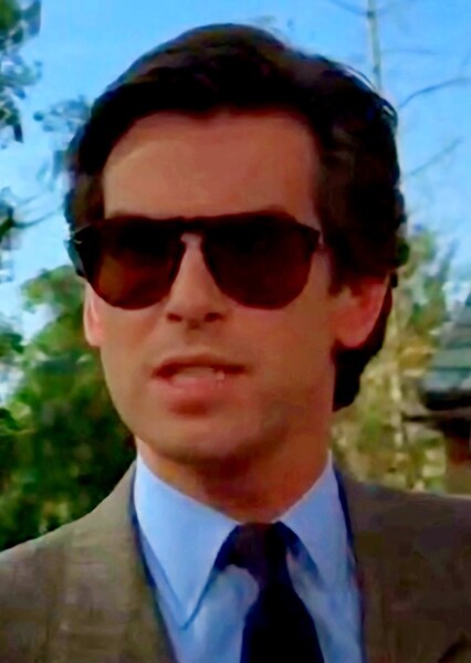 Pierce Brosnan photo