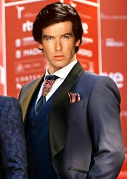 Pierce Brosnan photo