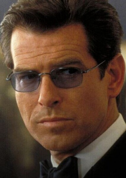 Pierce Brosnan photo