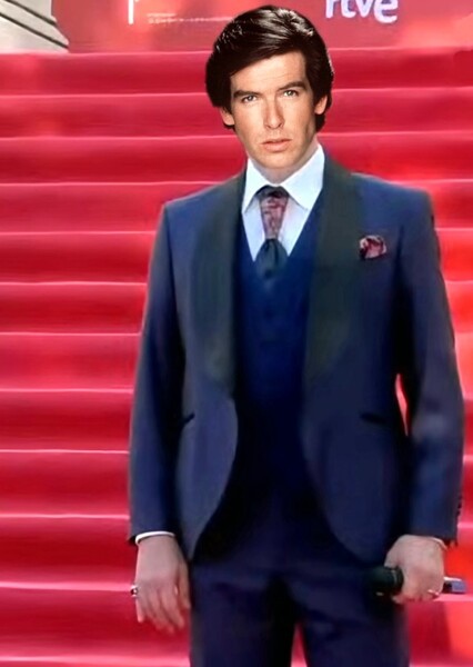 Pierce Brosnan photo