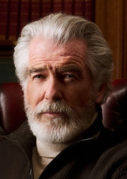 Pierce Brosnan photo
