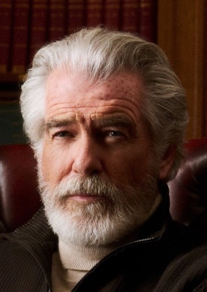 Pierce Brosnan photo