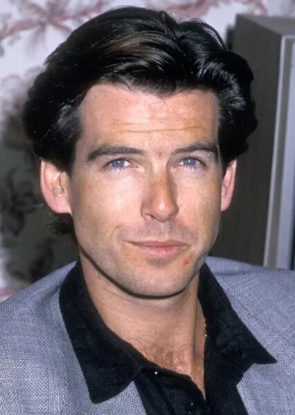 Pierce Brosnan photo