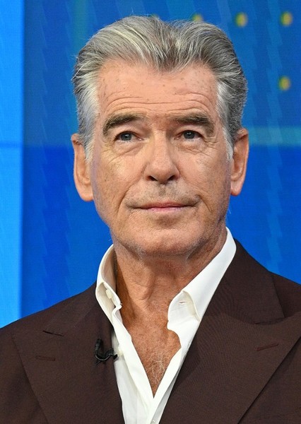Pierce Brosnan photo