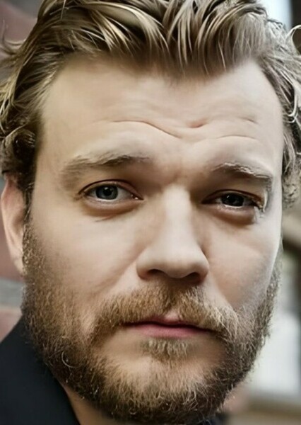 Pilou Asbæk photo