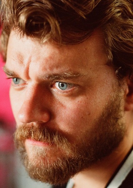 Pilou Asbæk photo