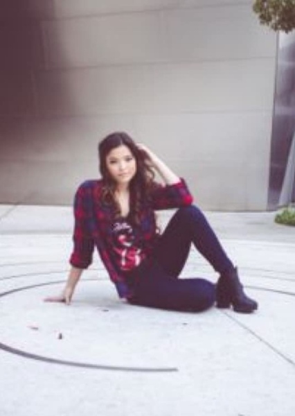 Piper Curda photo