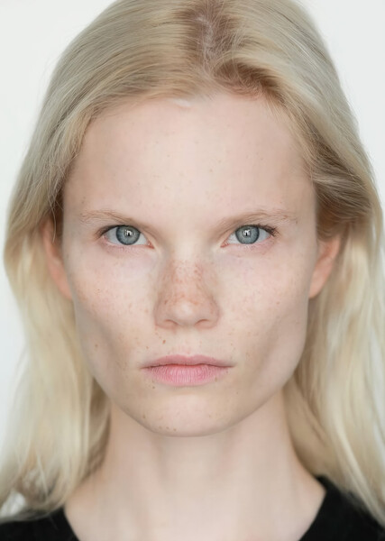 Polina Oganicheva photo