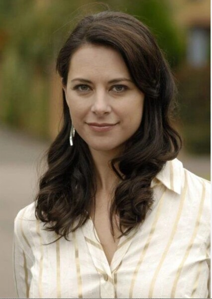 Polly McKenzie - Wills Mum (Inbetweeners)