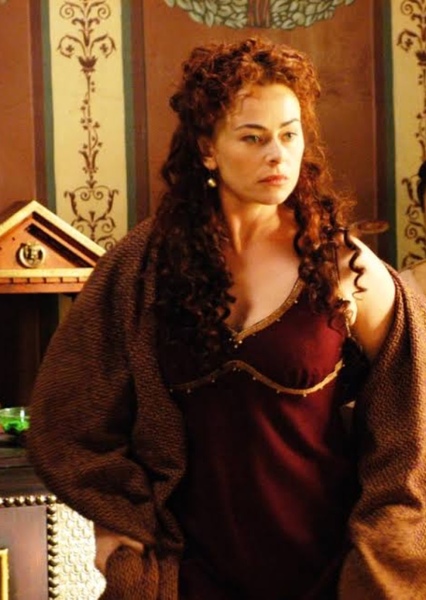 Polly walker