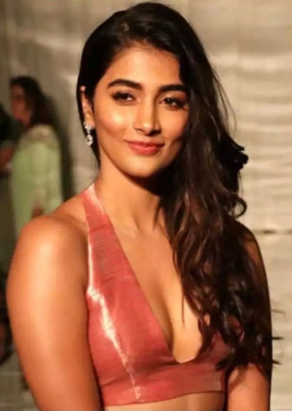 Pooja Hedge photo